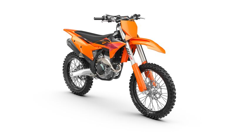 737602_MY27 KTM 250 SX-F-right-front-view_Studio_STUDIO